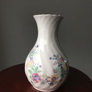 Vintage Sadler England Procelain Gold Floral Vase